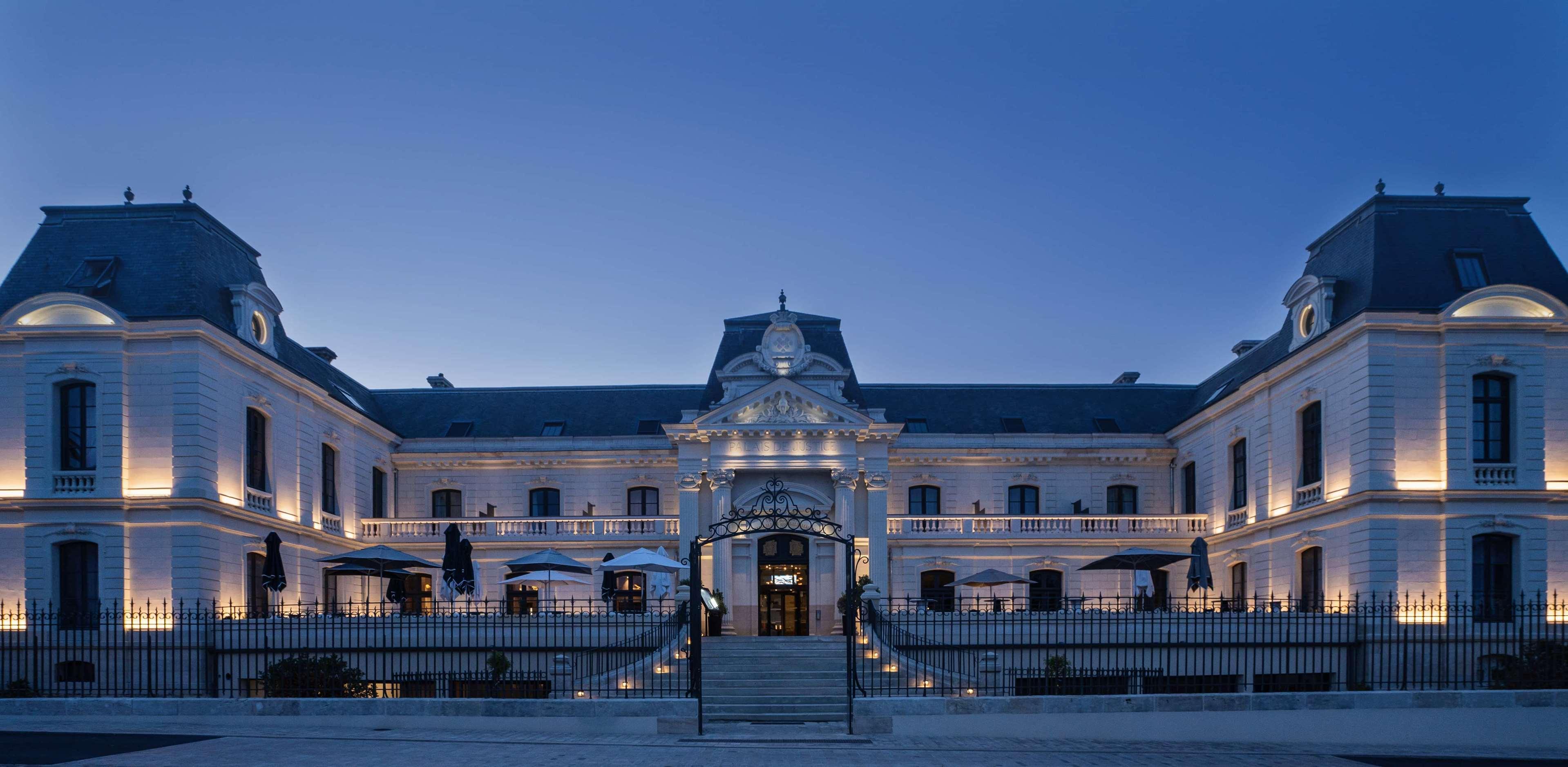 Best Western Premier Hotel De La Cite Royale ロシュ エクステリア 写真