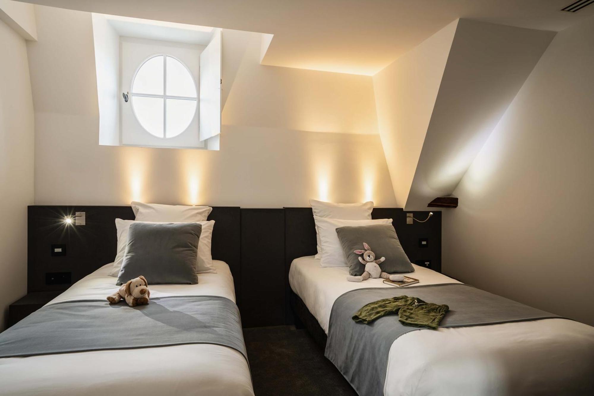 Best Western Premier Hotel De La Cite Royale ロシュ エクステリア 写真